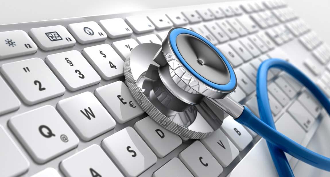 Stétoscope posé sur un clavier